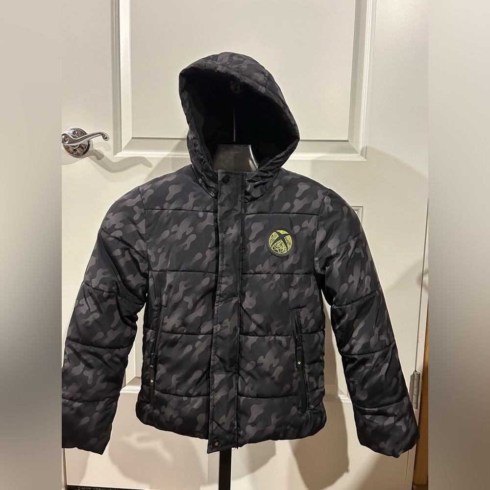 Heavy Jacket warm, snow ,winter,size 8 age